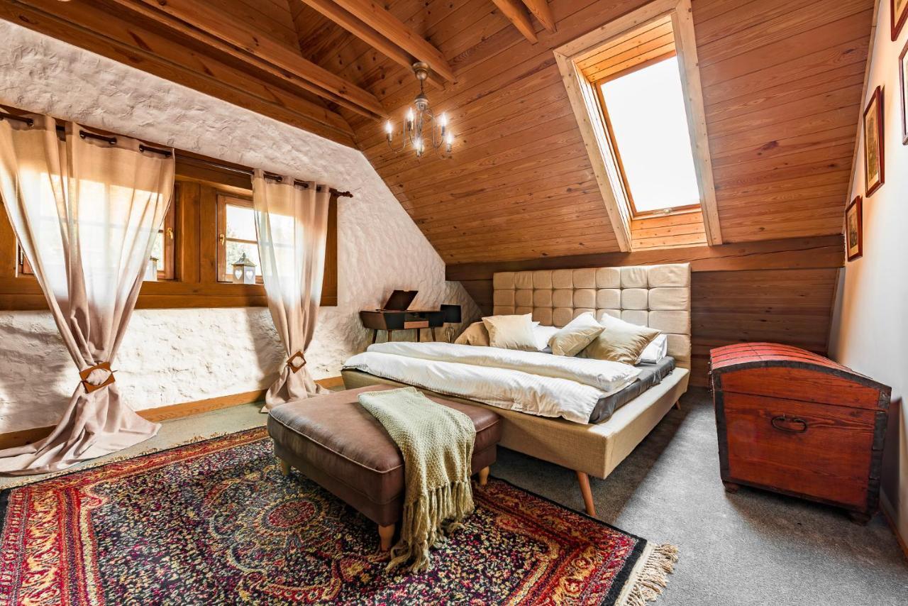Dworek Wiktorowo Otel Budki Petrykowskie Dış mekan fotoğraf